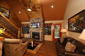 Misty Mountainside - Two Bedroom Chalet