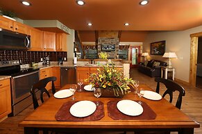 Misty Mountainside - Two Bedroom Chalet