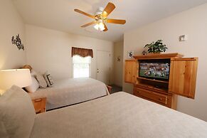 Oak Tree Lodge 3 - Fifteen Bedroom Chalet Lodge