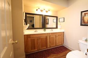 Oak Tree Lodge 3 - Fifteen Bedroom Chalet Lodge