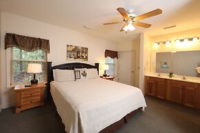 Oak Tree Lodge 3 - Fifteen Bedroom Chalet Lodge