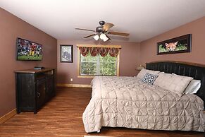 Movie DiveInn - Four Bedroom Chalet