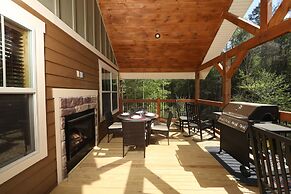 Movie DiveInn - Four Bedroom Chalet