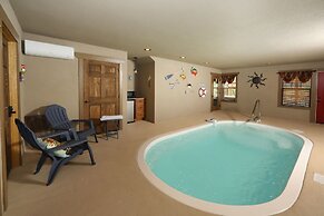 Movie DiveInn - Four Bedroom Chalet