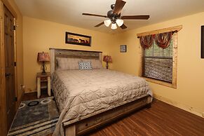 Movie DiveInn - Four Bedroom Chalet