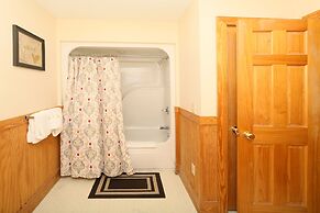 Wildwood Falls 4 - Two Bedroom Chalet