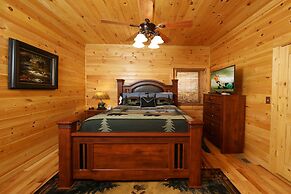 Grampy Camp Lodge at Gatlinburg