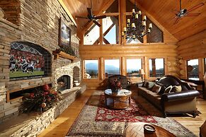 Grampy Camp Lodge at Gatlinburg