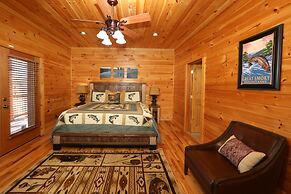 Grampy Camp Lodge at Gatlinburg