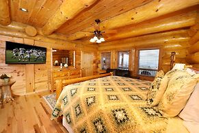 Grampy Camp Lodge at Gatlinburg