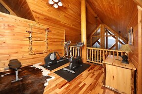 Grampy Camp Lodge at Gatlinburg