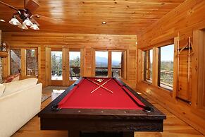 Grampy Camp Lodge at Gatlinburg