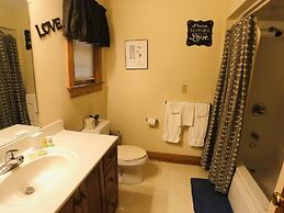 Briarstone Lodge Condo 13B - Two Bedroom Condo