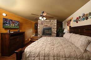 Dive Right In - Four Bedroom Chalet