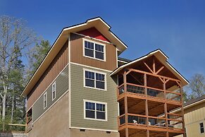 Dive Right In - Four Bedroom Chalet