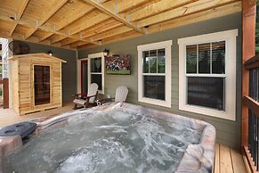Dive Right In - Four Bedroom Chalet