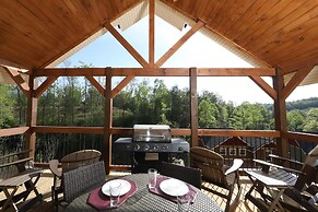 Dive Right In - Four Bedroom Chalet