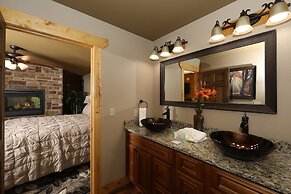 Dive Right In - Four Bedroom Chalet