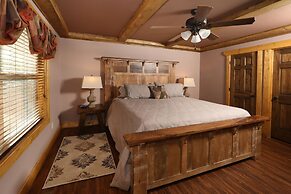 Dive Right In - Four Bedroom Chalet