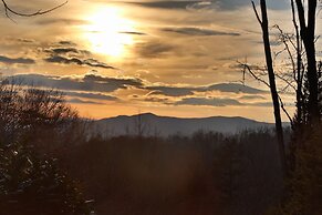 Hugs n Kisses - One Bedroom Cabin