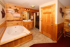 Hugs n Kisses - One Bedroom Cabin