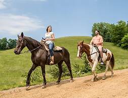 Hugs n Kisses - One Bedroom Cabin