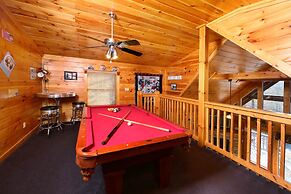 Hugs n Kisses - One Bedroom Cabin