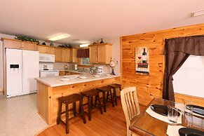Pinnacle View 7B - Three Bedroom Chalet