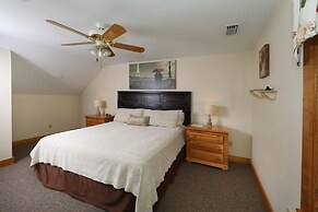 Apple Blossom 10 - Two Bedroom Chalet