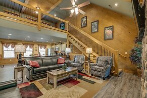 Marco Polo - Four Bedroom Chalet