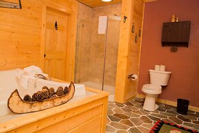 Cub Creek Lodge - Three Bedroom Cabin