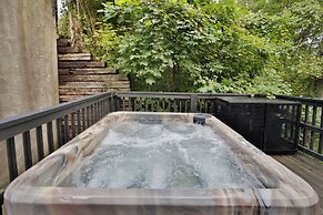 Ivy Falls 9 - Five Bedroom Chalet