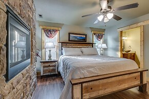 Swimmin in the Smokies - Six Bedroom Chalet