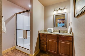 Swimmin in the Smokies - Six Bedroom Chalet