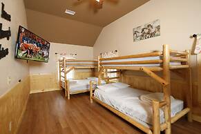 Cedar Falls 8 - Three Bedroom Chalet