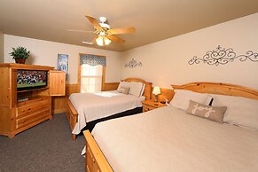 Cedar Falls 8 - Three Bedroom Chalet