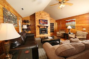 Cedar Falls 8 - Three Bedroom Chalet