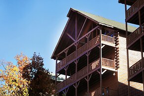 Majestic Mountain Pool Lodge - Seven Bedroom Cabin