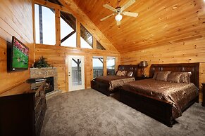 Majestic Mountain Pool Lodge - Seven Bedroom Cabin