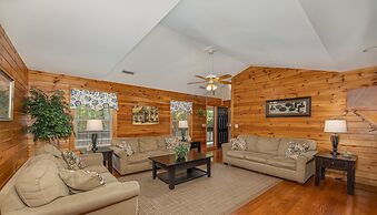 Magnolia Place 5 - Eight Bedroom Chalet