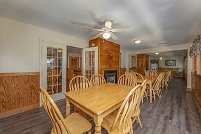 Magnolia Place 5 - Eight Bedroom Chalet