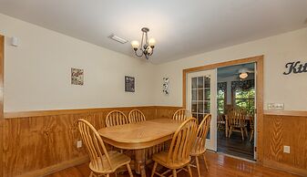 Magnolia Place 5 - Eight Bedroom Chalet