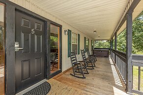 Magnolia Place 5 - Eight Bedroom Chalet