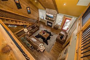 Hilltop Haven - Four Bedroom Chalet