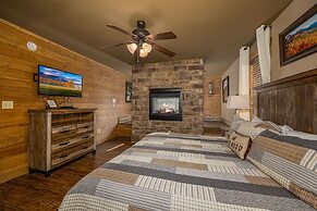 Hilltop Haven - Four Bedroom Chalet