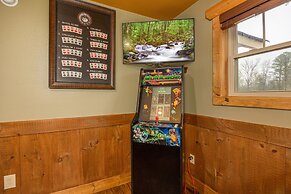 Hilltop Haven - Four Bedroom Chalet