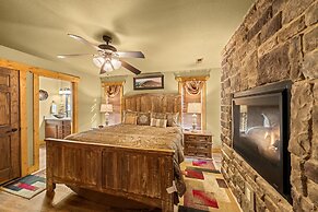 Splash Mansion - Four Bedroom Chalet