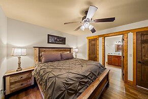 Splash Mansion - Four Bedroom Chalet