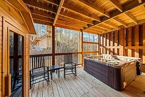 Splash Mansion - Four Bedroom Chalet