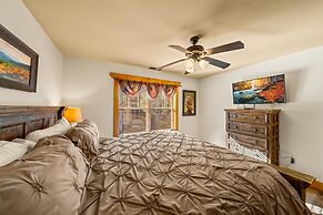 Splash Mansion - Four Bedroom Chalet